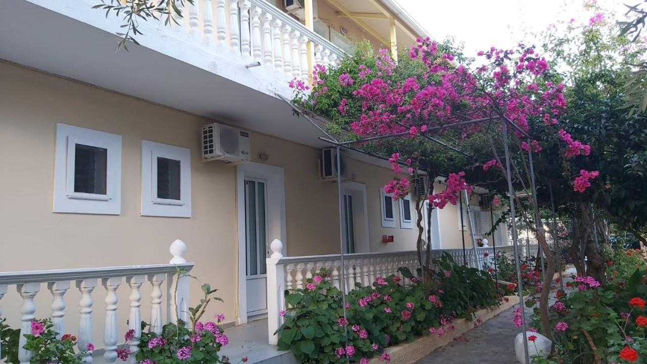 Casa Dyonisia Tsilivi Aparthotel Plános Eksteriør bilde