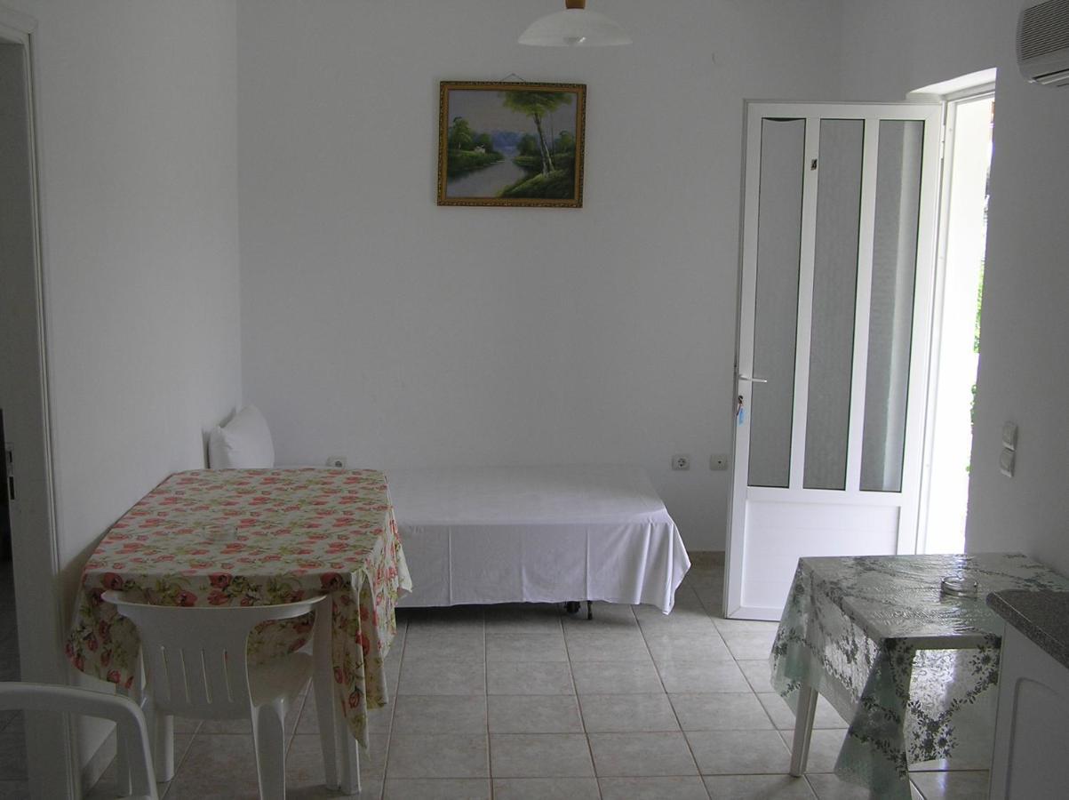 Casa Dyonisia Tsilivi Aparthotel Plános Eksteriør bilde